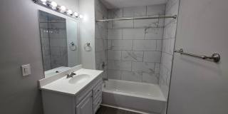 Spacious 4 Bed / 2.5 Bath Home with 2 Living Areas Gallery 19