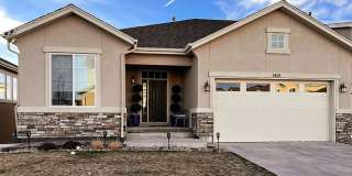 Luxury Furnished Basement Unit 2 Bed 1 Bath with Utilities Included! Gallery 1