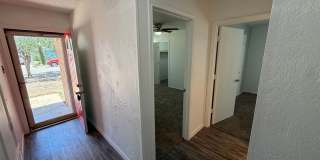3 BED/2 BATH/2 CAR GARAGE: AVAILABLE NOW!! Gallery 7