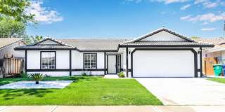 Fully Remodeled Los Banos 3/2 with Pool Gallery 1