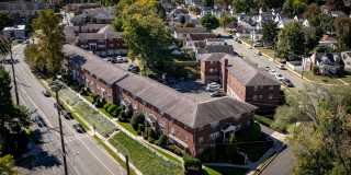 Oak Terrace Gallery 17