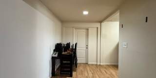 507 W Estes Ave unit: 7 Gallery 7