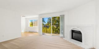 2 Bed, 1 Bath Condo with Easy Access to I-405 2 Bed, 1 Bath Condo with Easy Access to I-405 Gallery 4