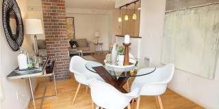 Beautiful 2 Bed / 2 Bath Condo in the Heart of Capitol Hill, Seattle Gallery 6