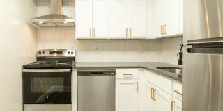 Willow Shores Gallery 22