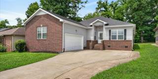 Pet Friendly Four Bedroom! Gallery 1