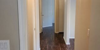 Charming 2 Bedroom Home with Den in Prime Location! Gallery 12