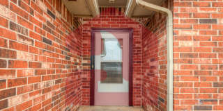2711 Silvertree Drive Gallery 6