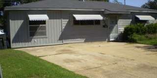 906 Rose Circle Gallery 1