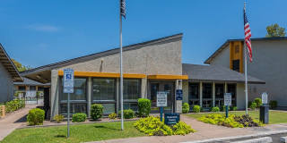 Parq on 50th Gallery 18