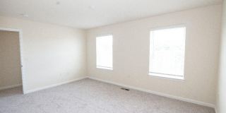 2 SKIP LN Gallery 37