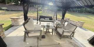 Beautiful 5BR home in Great School district Gallery 8