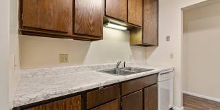 Cedarwood West Apartments Gallery 23