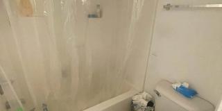 Room in 5 Bedroom Home at Genlee Dr Gallery 24