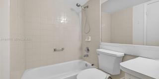 3100 W Rolling Hills Cir Gallery 34