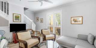 65 SE 5th Avenue Gallery 17