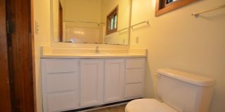 Charming 2 Bed / 2 Bath Home in Prime Chapel Hill Location Gallery 18