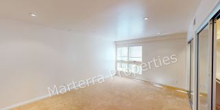 Spacious 2 Bed, 2.5 Bath Coastal Home with Ocean Views in Manhattan Beach Gallery 15