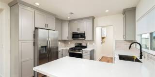 1946 Corson Street Gallery 10