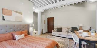 The Cameron North Loop - Affordable Housing Gallery 4