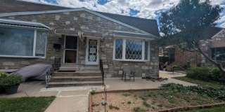 Well Located Home - Bells Corner Gallery 1