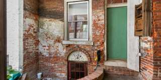 528 KAUFFMAN Street Gallery 28