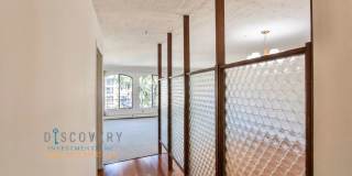 Spacious One Plus Bedroom Condominum off Broadway Terrace Gallery 5