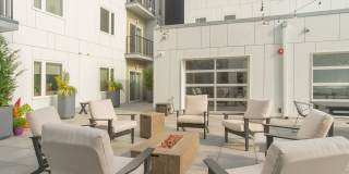 Graduate Pointe Gallery 80