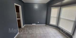19419 Westphalia Street Gallery 4