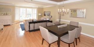 Beautiful Luxury TH with Deck & Patio! Gallery 4