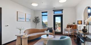 37 West Farnam Gallery 29