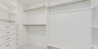 4450 E CAMELBACK Road Gallery 35