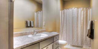Lincoln Summit Falls Apartments & Townhomes Gallery 16