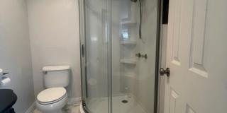 Charming Winnetka Studio (ADU)! Laundry In Unit! Gallery 15