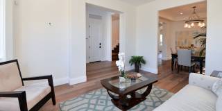 NEW 5 bedroom 4.5 Bath with Pool Gallery 3