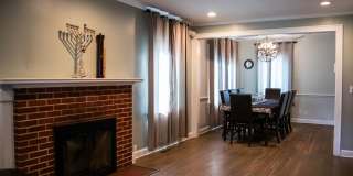 Gorgeous 4-Bed 2-Bath in Beaver Hills Gallery 6