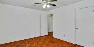 4221/4223 Hawthorne Court 4221/4223 Hawthorne Court Gallery 6