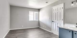 Boulder Ridge Gallery 83