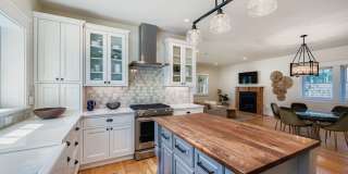 Idyllic Downtown Longmont 5-BDR Retreat Gallery 1