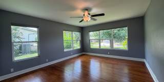 3 Bedroom, 2 Bath Home Close to Woodlawn Park Gallery 18