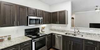 Eaves North Dallas Gallery 10