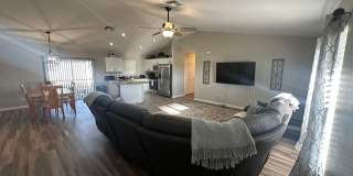 Short Term Rental- Seasonal - NE Cape Coral HOME Gallery 7