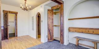 PRICE REDUCTION!!! ALL UTILITIES INCLUDED!! Gallery 21