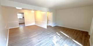 3 bedroom/ 1.5 bathroom- Courthouse Green Gallery 7