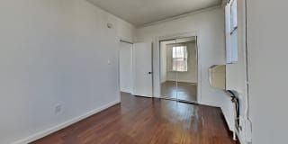 Wilshire Royale Apartments Gallery 10