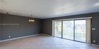 430 Commodore Dr Gallery 10