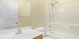 Excellent location! Community Pool and parks! Appliances included! Gallery 9