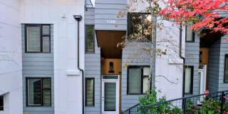 Spacious and modern townhome in Downtown Bellevue Spacious and modern townhome in Downtown Bellevue Gallery 1