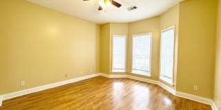 701 Victoria Circle Gallery 17