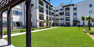 Arista at Riverstone Age 55+ Apartment Homes Gallery 15